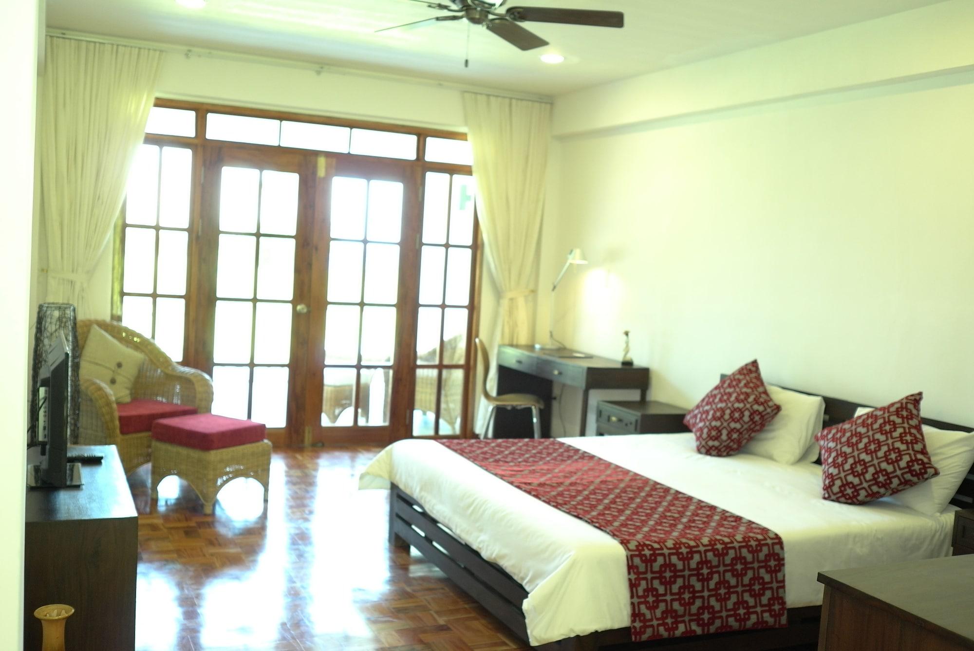 Sea Dream Resorts Dauin Exterior photo